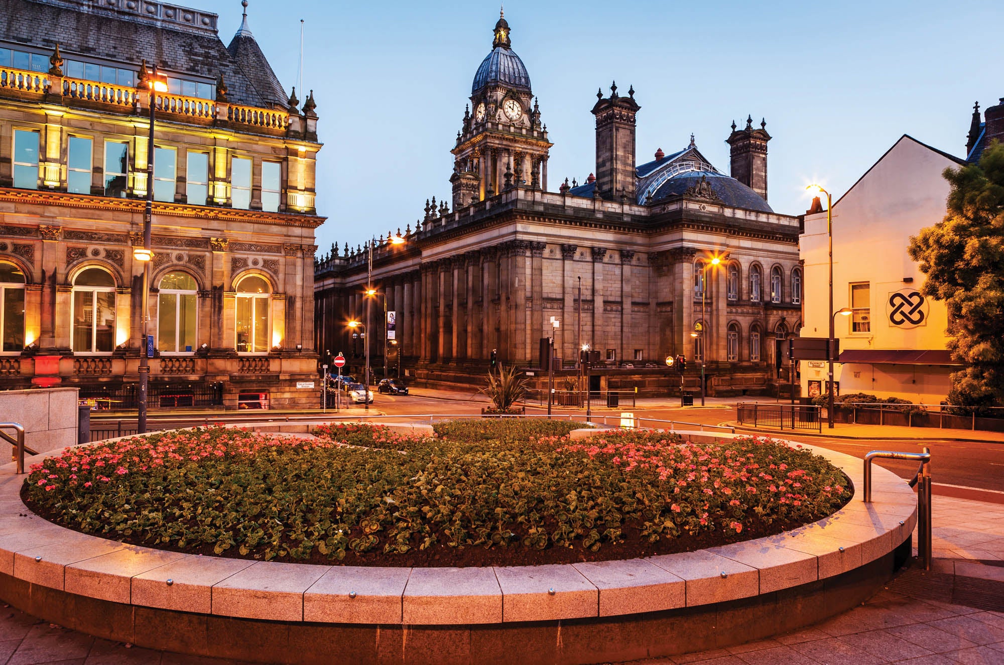 Leeds Town Hall - LW00352