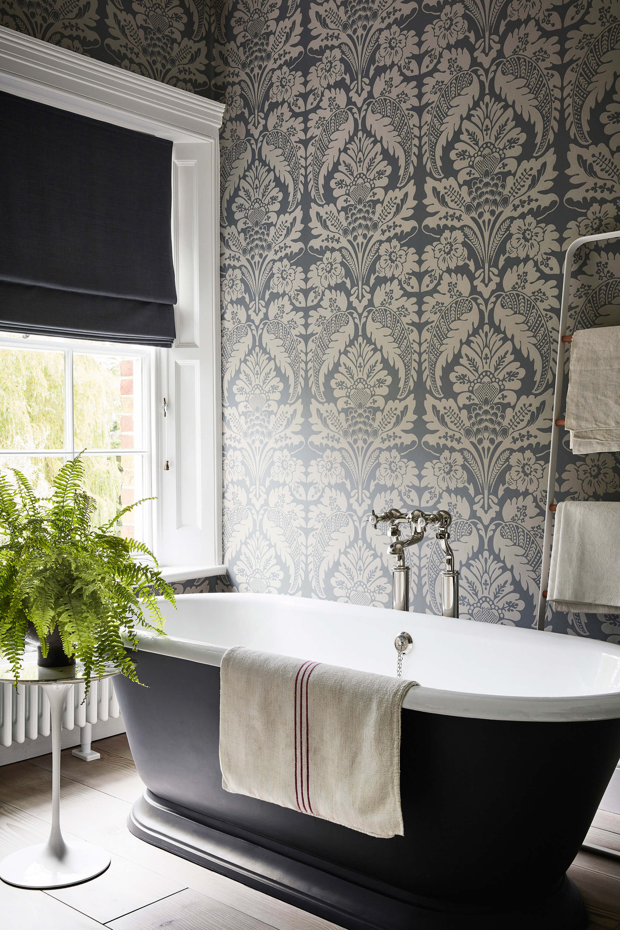 Little Green London Wallpapers V Wilton Pad