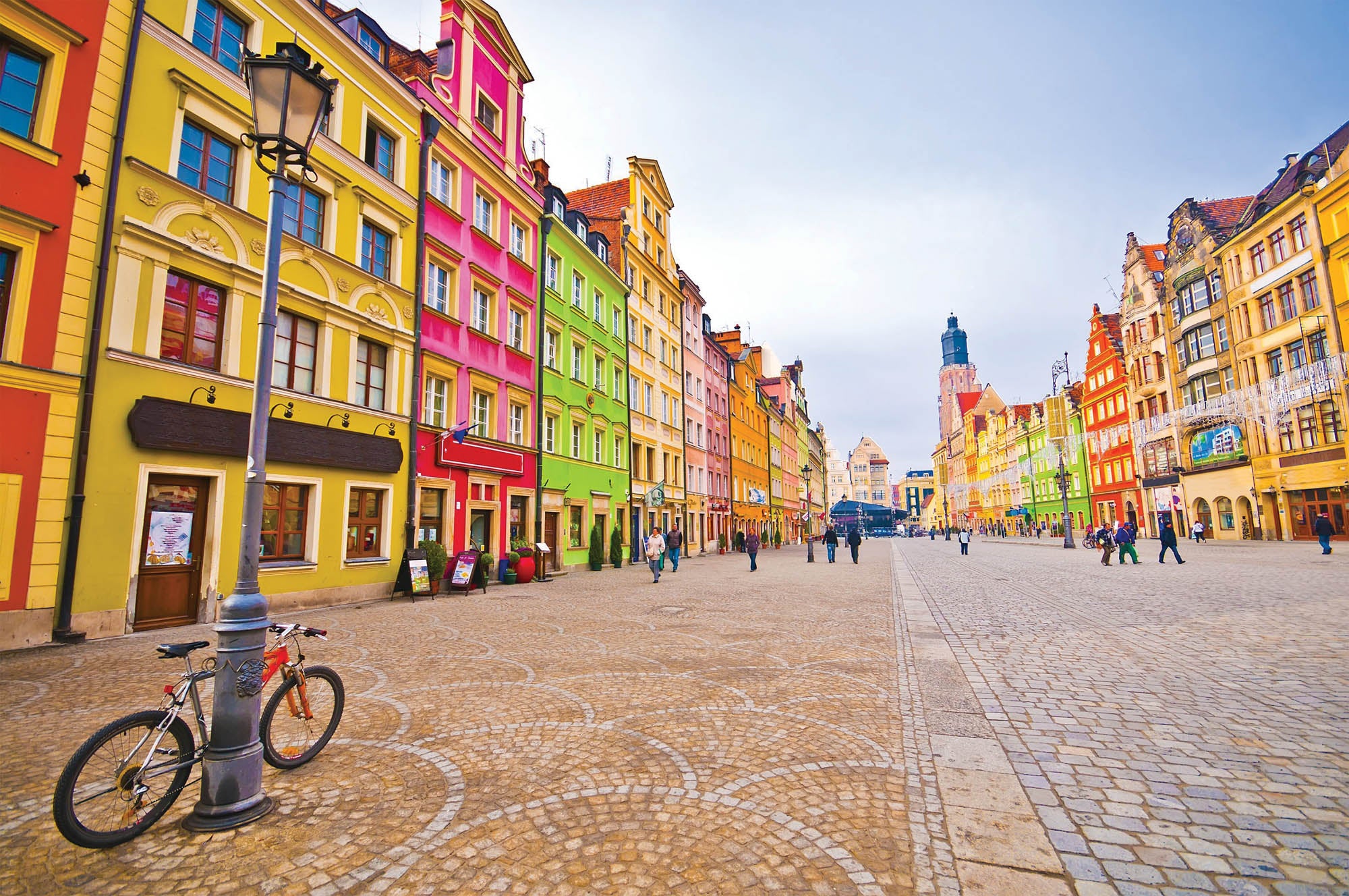 Colorful city center in Poland - LW00348