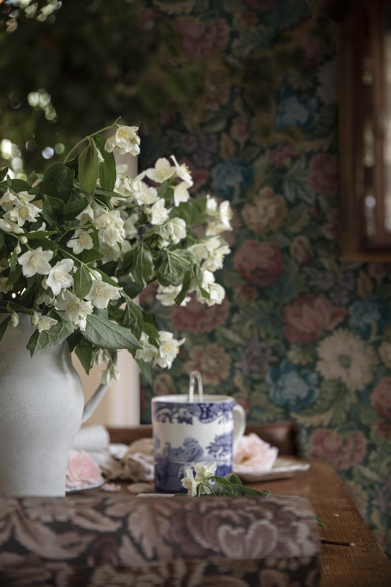 Boråstapeter Cottage garden Nightingale Garden Mural 3595 Behang