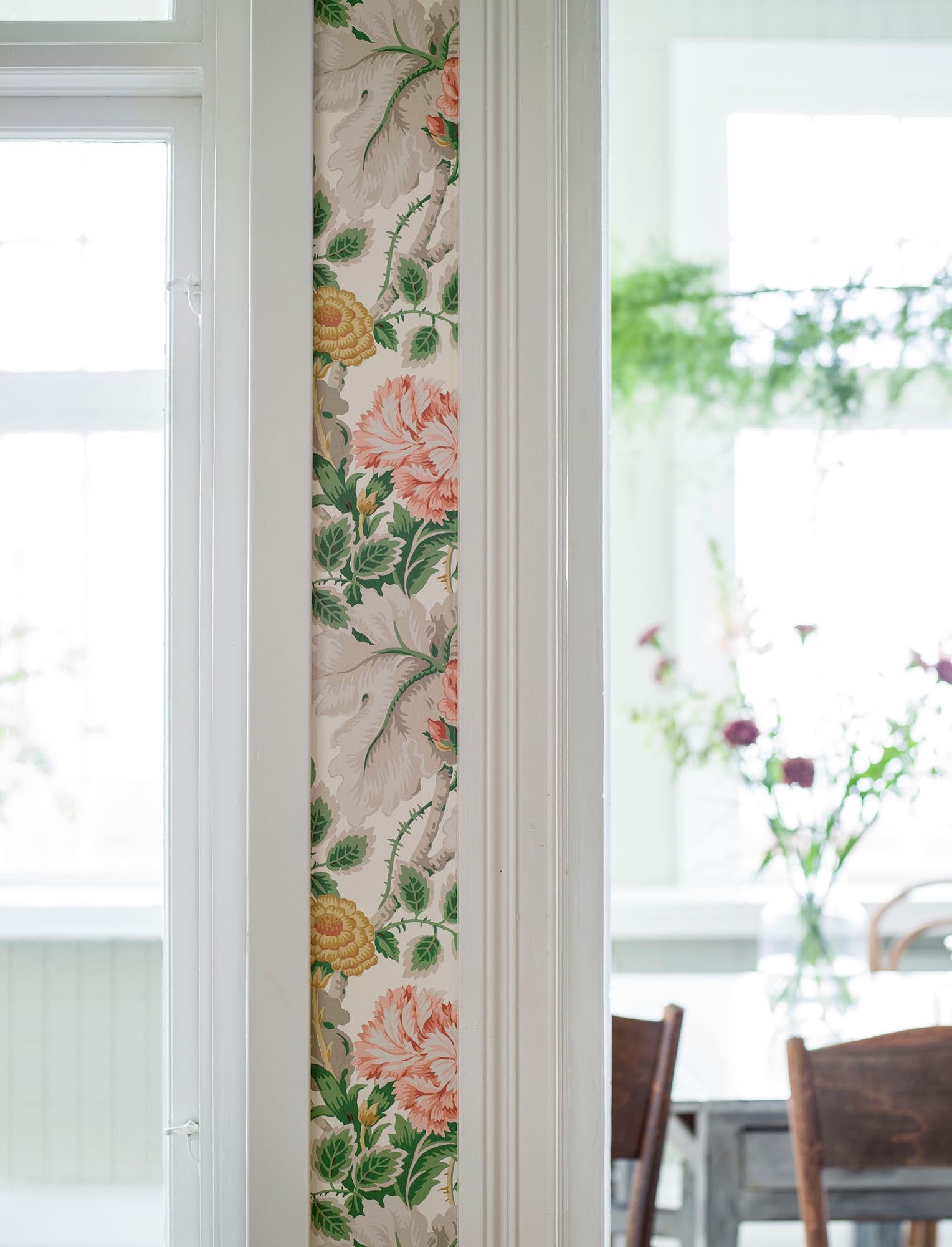 Boråstapeter New Heritage Carnation Garden 7235 Behang
