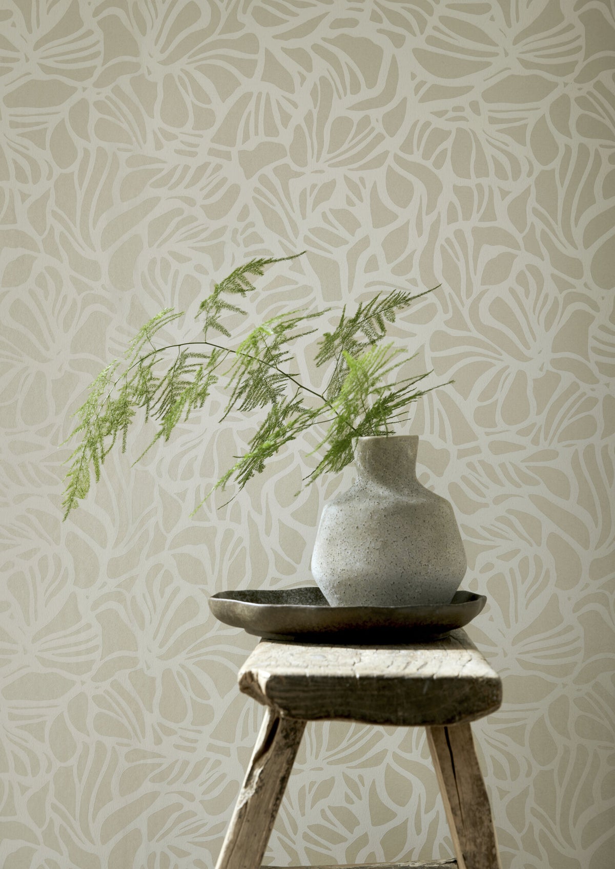 Hooked on Walls Soft Symmetry Impression 68660 Behang
