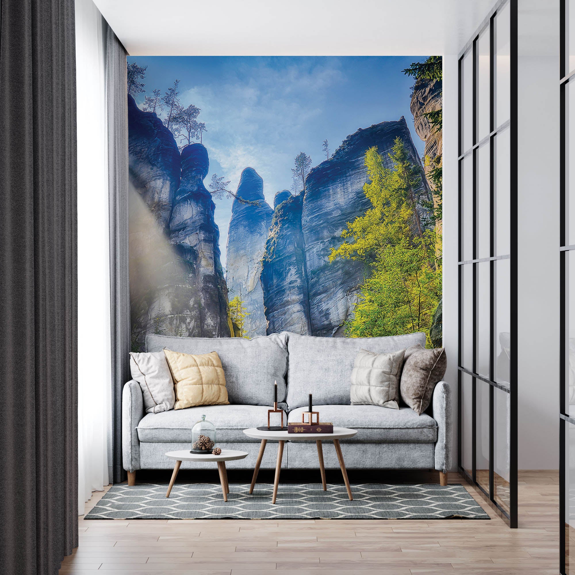 Onderaanzicht van de bergen met blik naar de blauwe lucht. - LW00277 Fotobehang