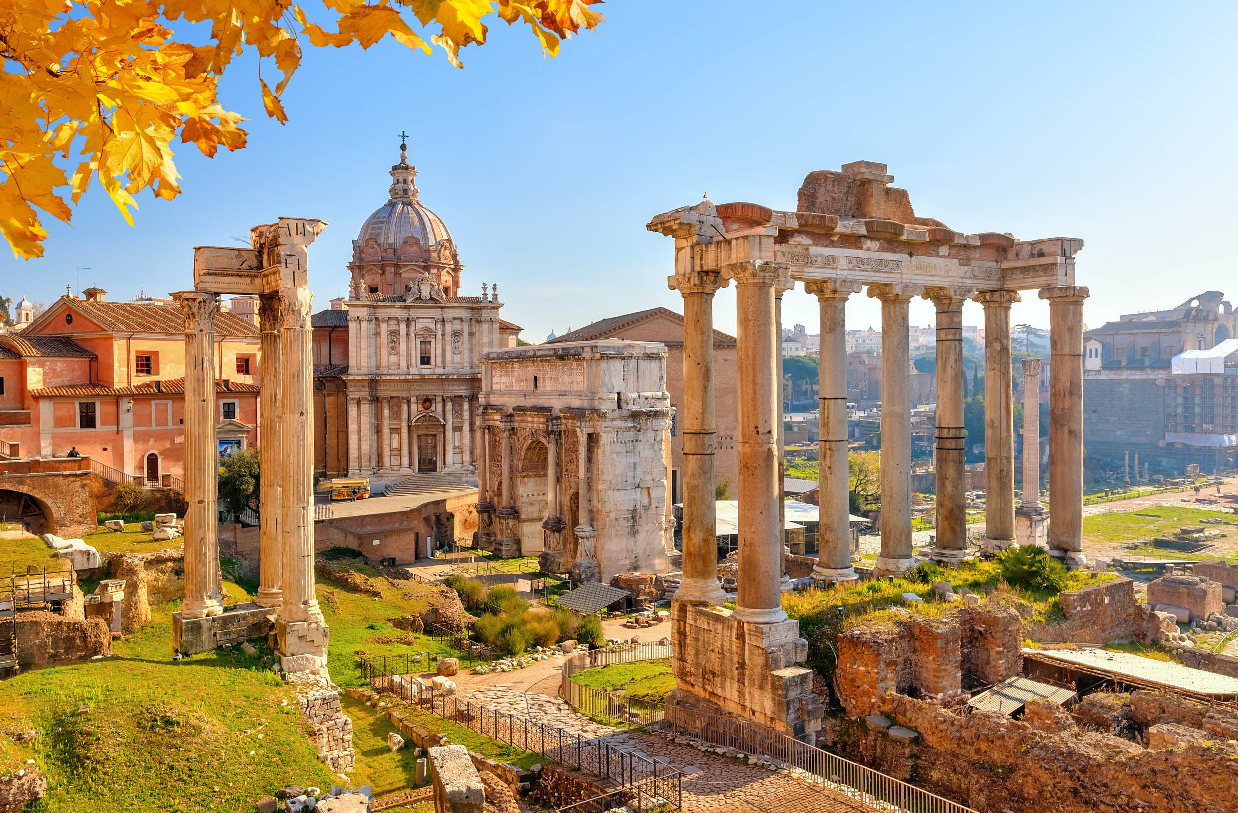 Oud Rome Panorama met Gouden Herfstbladeren - LW00763 Fotobehang