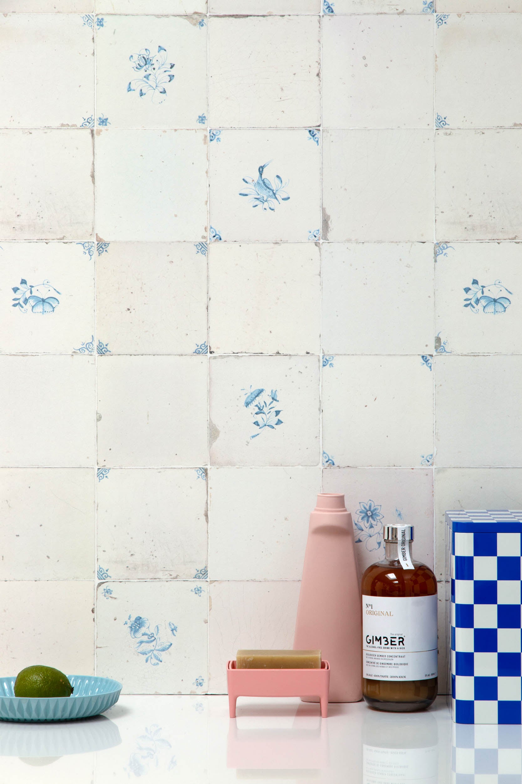 Studio Ditte Botanisch Tegeltjes Pastelblauw Behang
