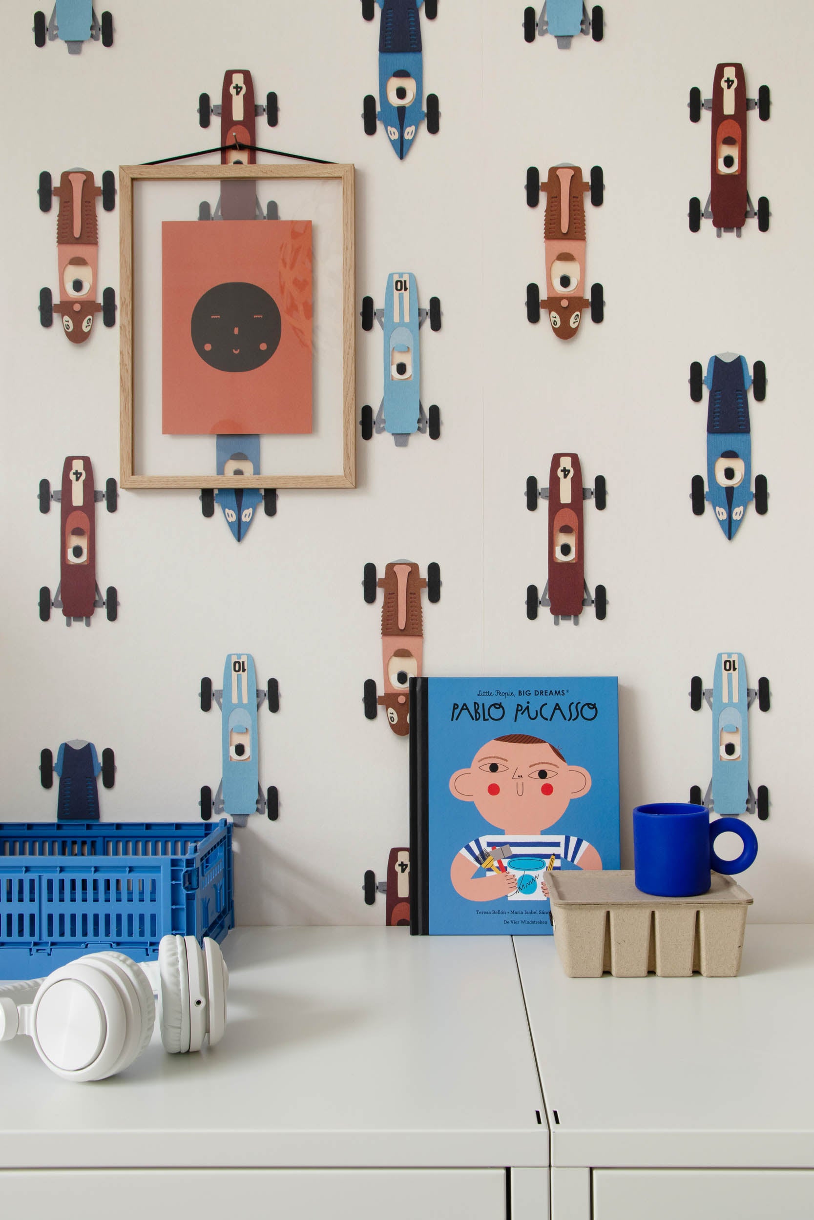 Studio Ditte Raceauto Crème Behang