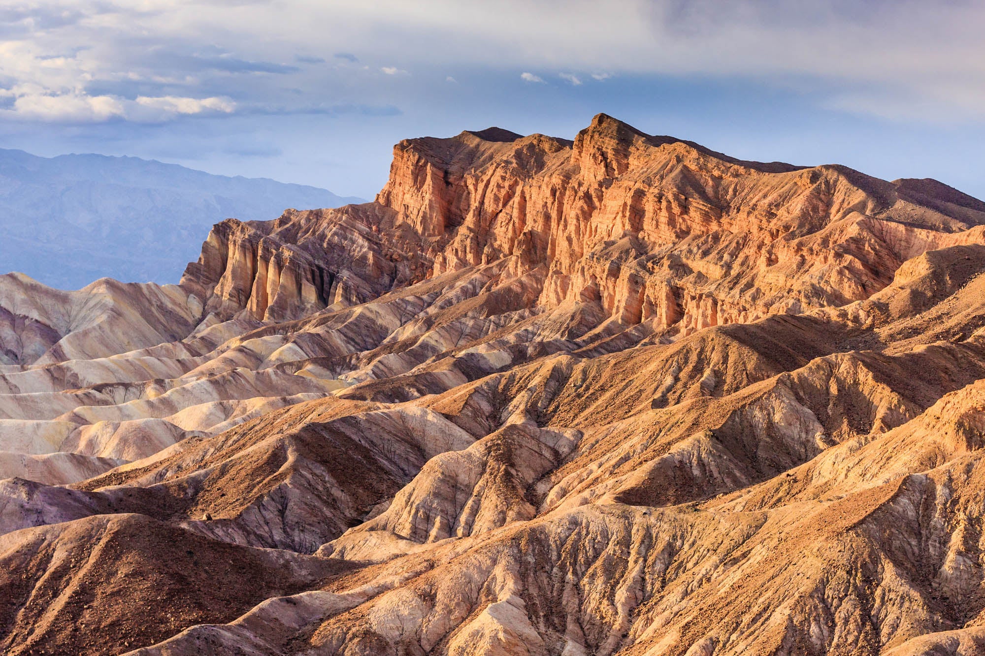 Bergen in Death Valley  - LW00103