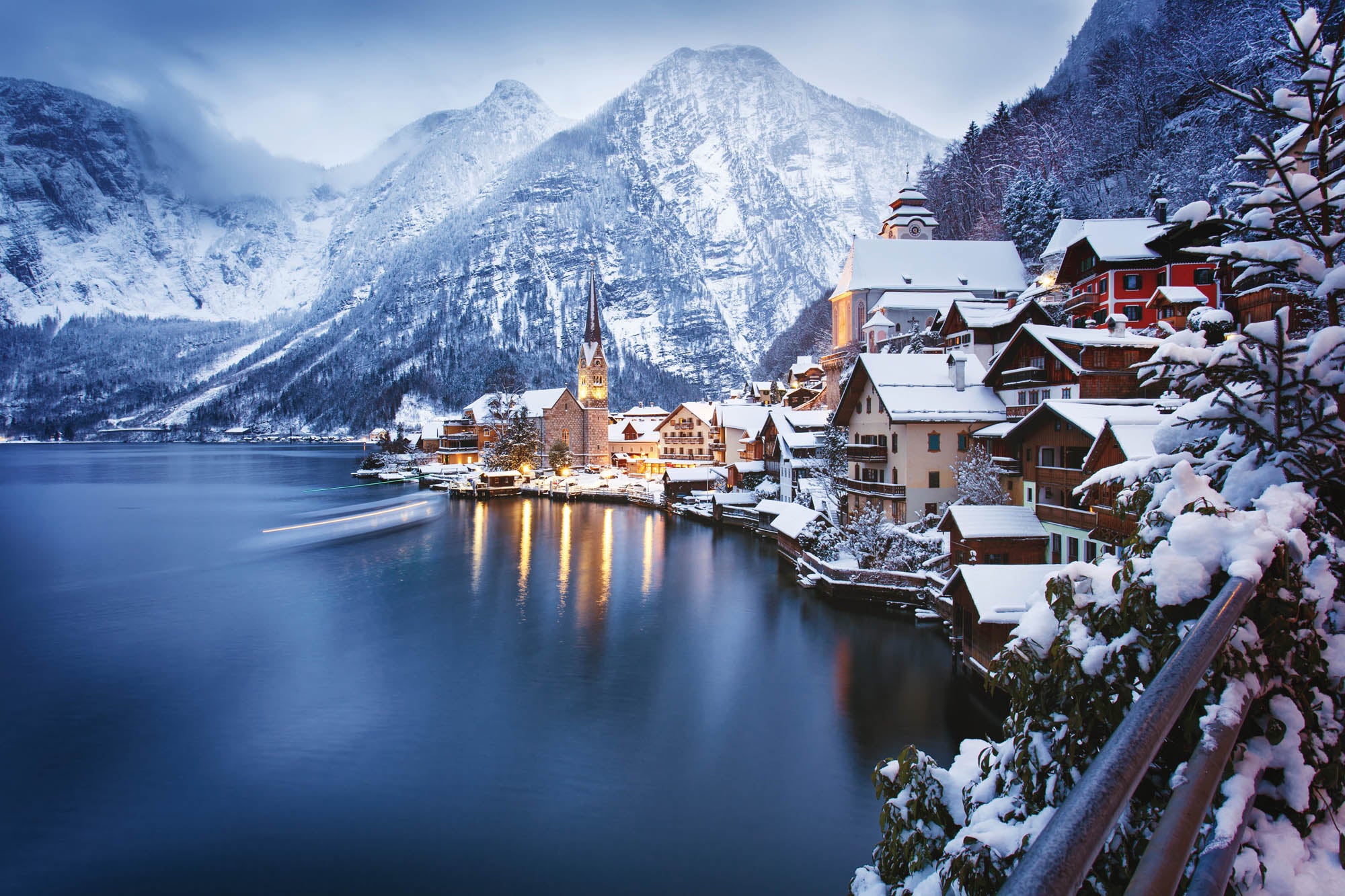 Winter in Hallstatt  - LW00121