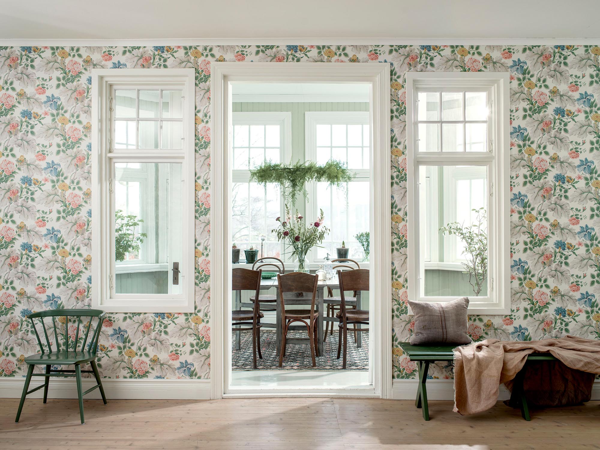 Boråstapeter New Heritage Carnation Garden 7235