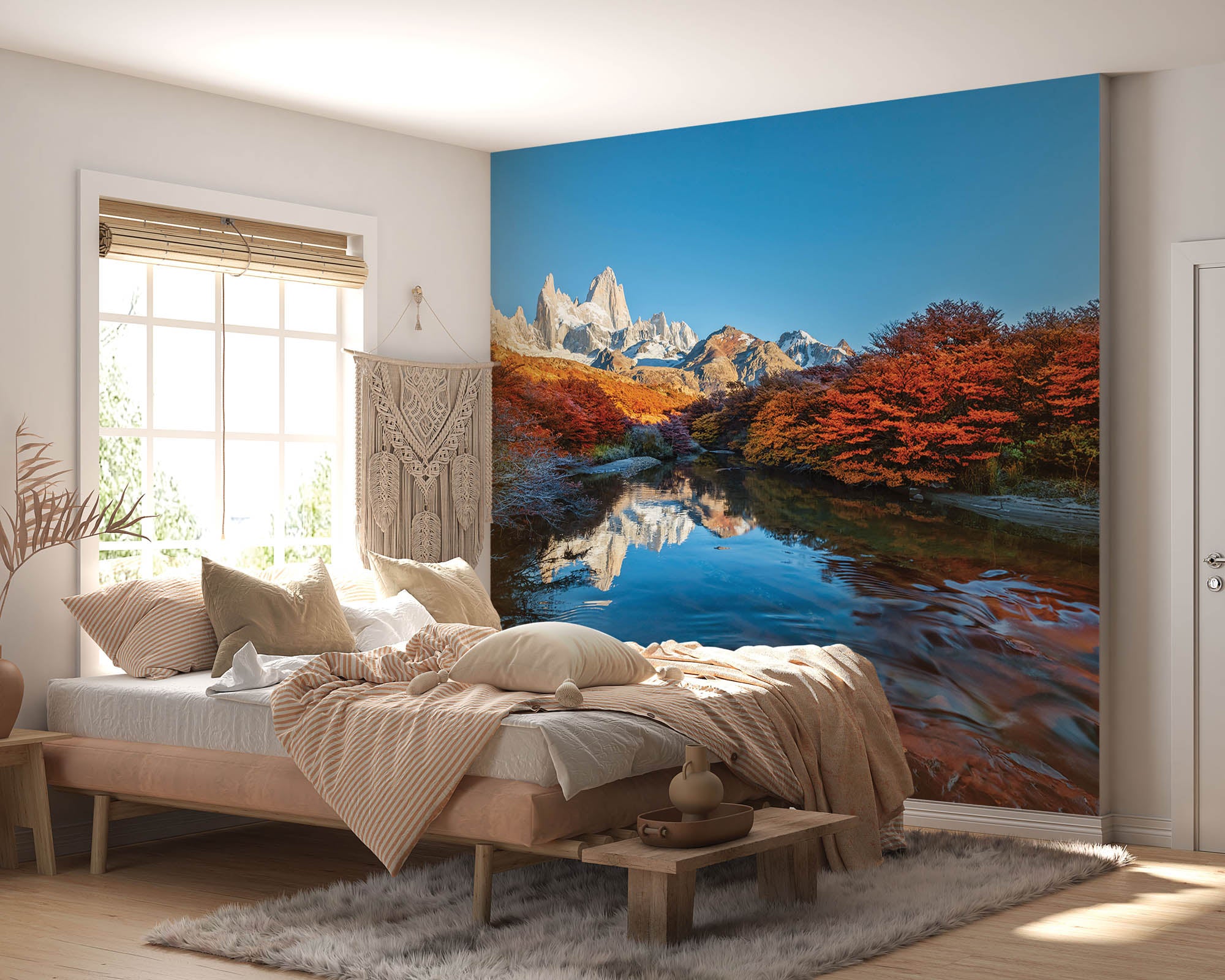 Bergen in kleurrijk landschap met weerspiegeling in water  - LW00275 Fotobehang