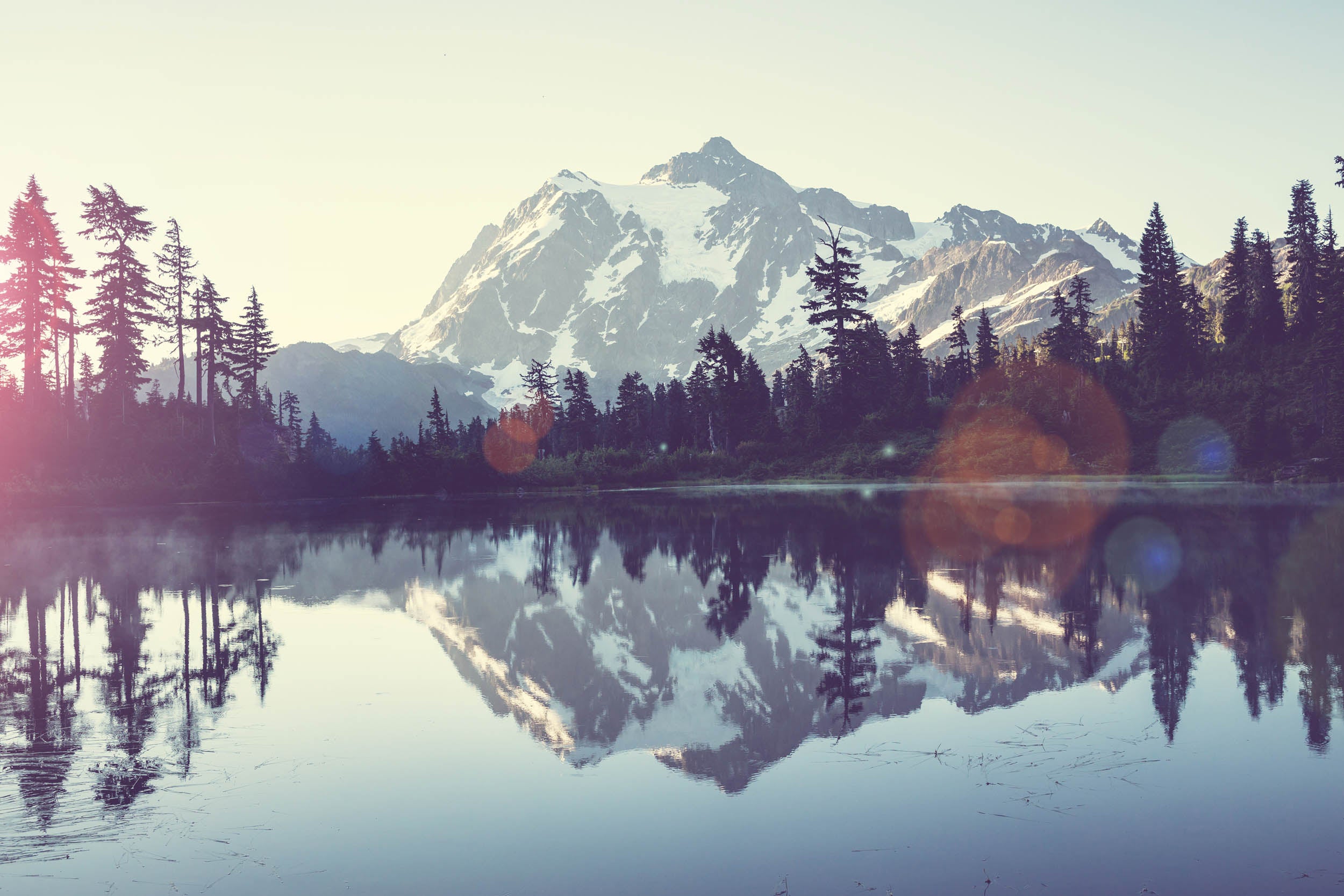 Besneeuwde Bergreflectie - LW00883 Fotobehang