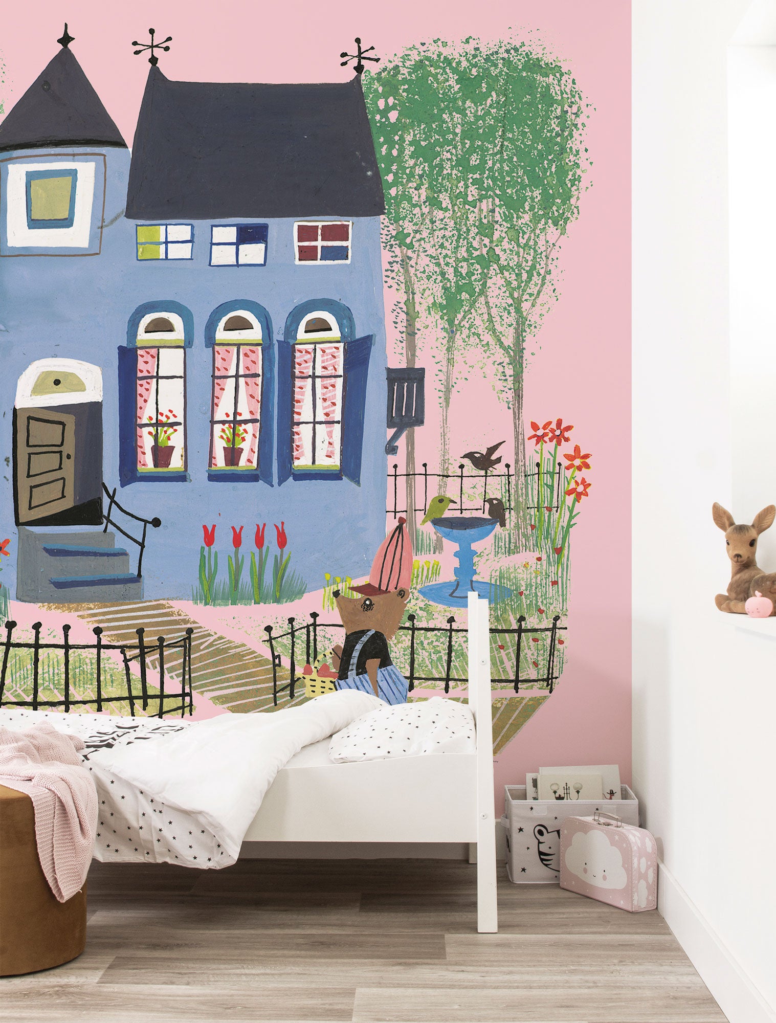KEK Amsterdam Fiep Westendorp Bear with Blue House WS-043 - 5 Sheets