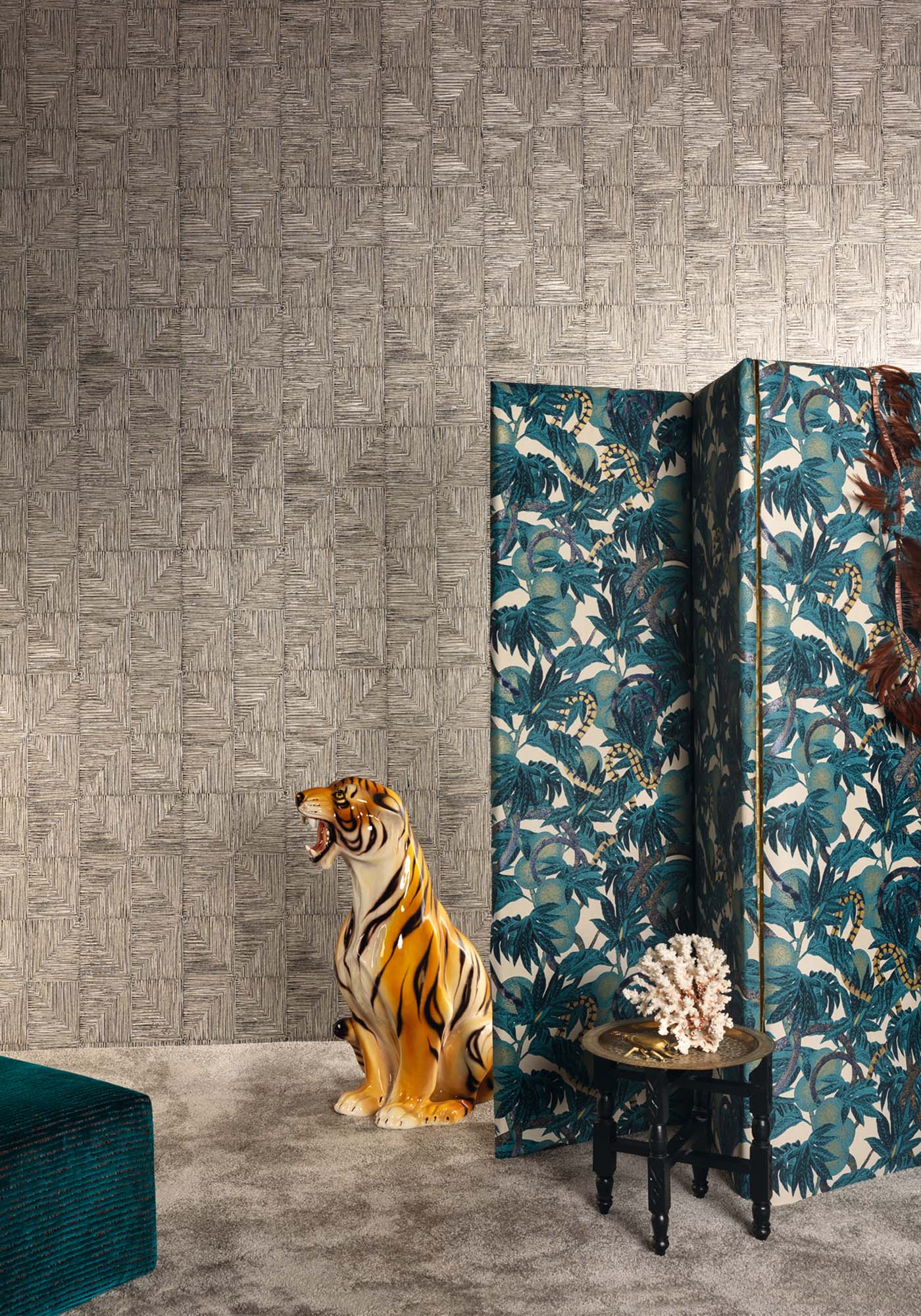 Khrôma Cabinet Equator Peacock CAB203 Behang