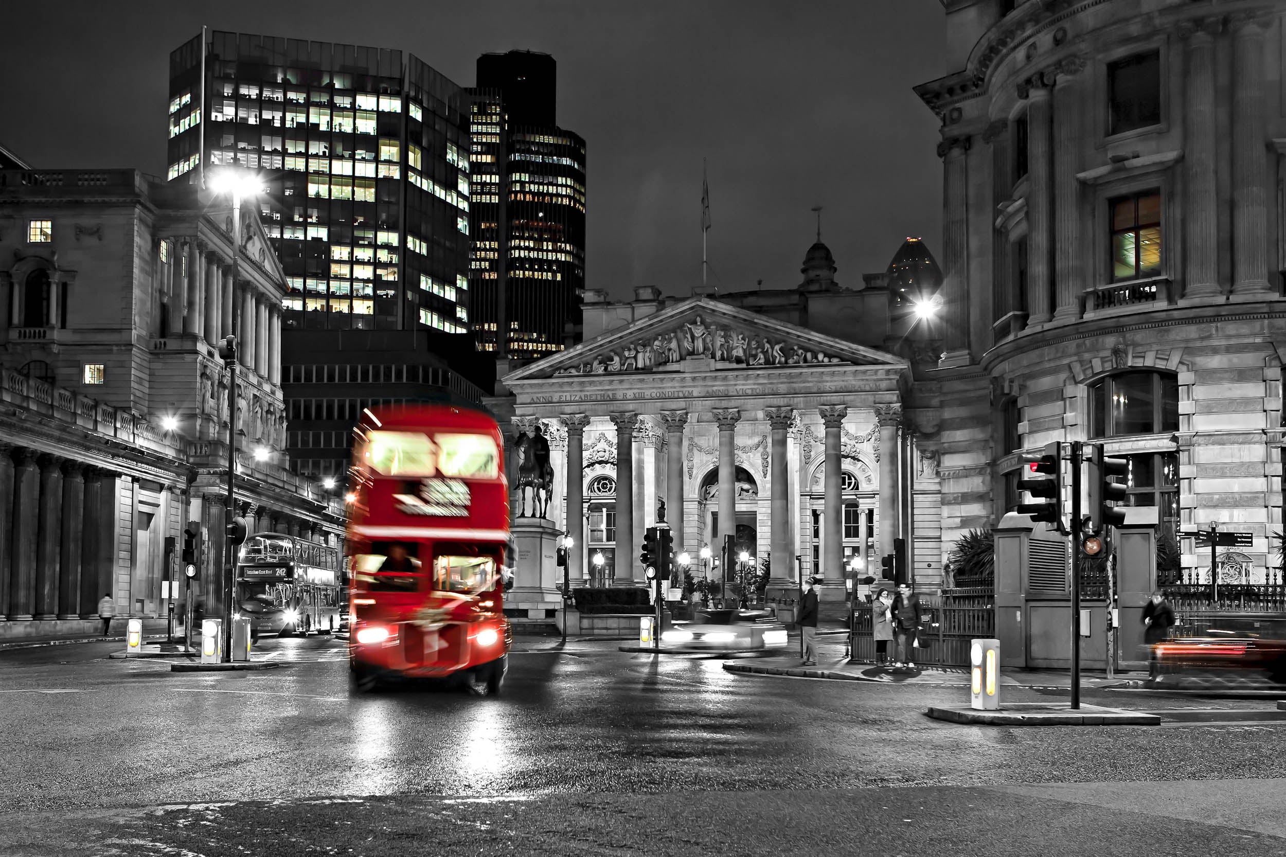 Klassieke Rode Bus bij de Royal Exchange in Londen - LW00757 Fotobehang