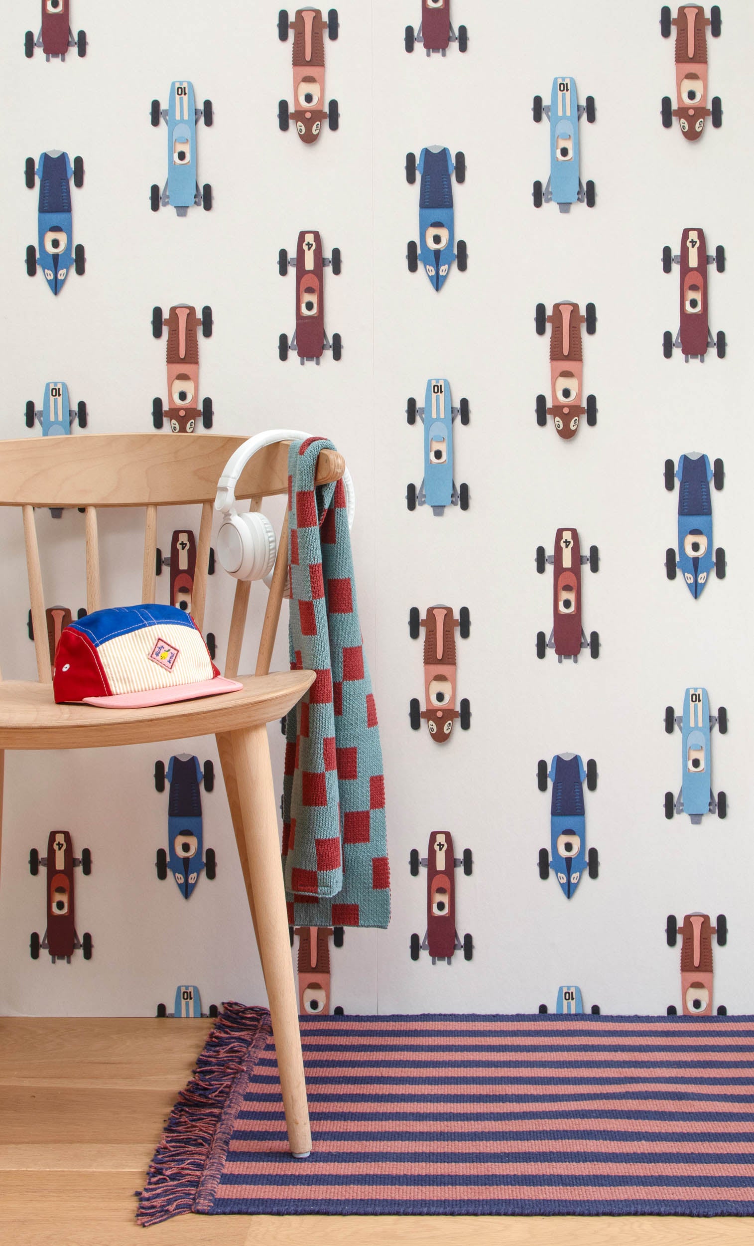 Studio Ditte Raceauto Crème Behang